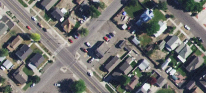 330 Broadway N Ave