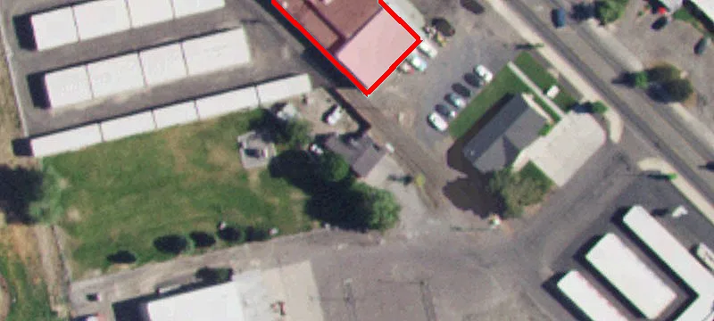 1051 Warren Ave