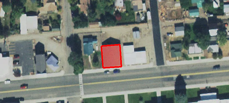 712 Main Ave