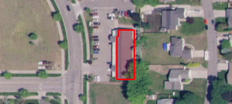 8252 Wayne Dr