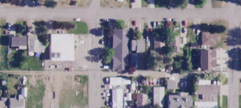 820 William St