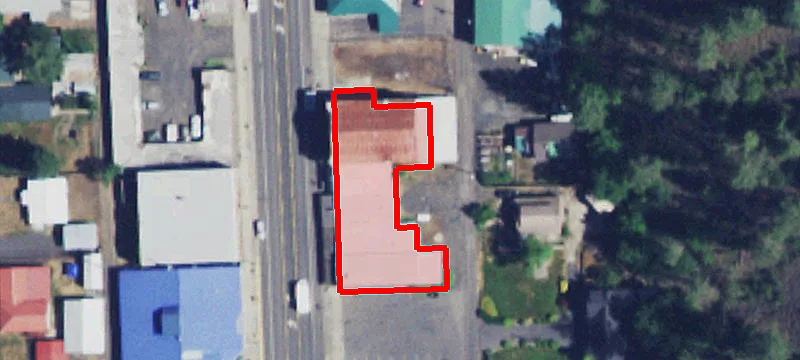 15 12th S Main St