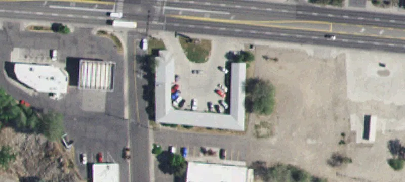615 Addison W Ave