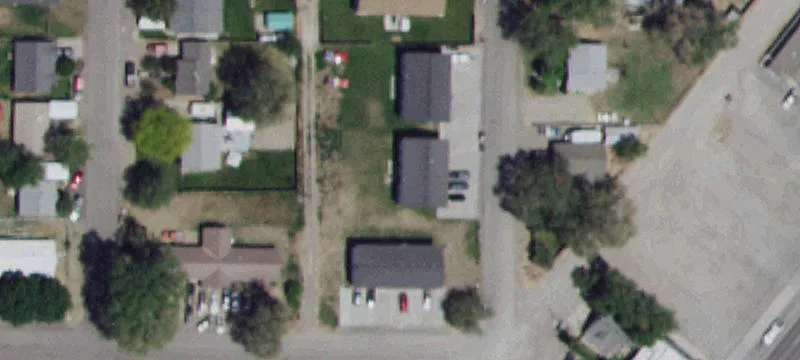 385 Golden St