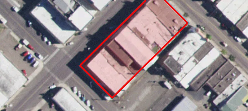 1015 Main St