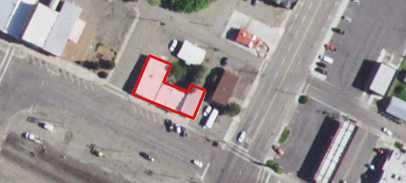 102 Rail E St