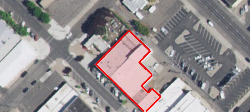 250 Main N Ave