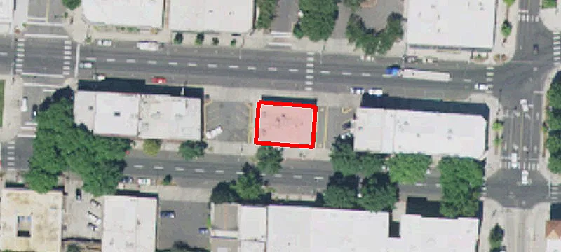 325 Main St
