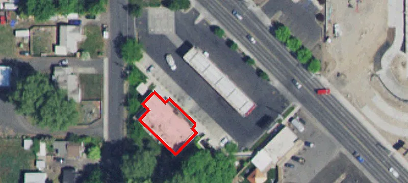 404 Thain Rd