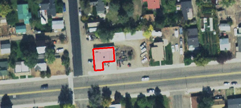 900 Main Ave
