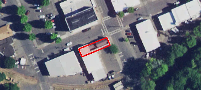 305 Johnson Ave