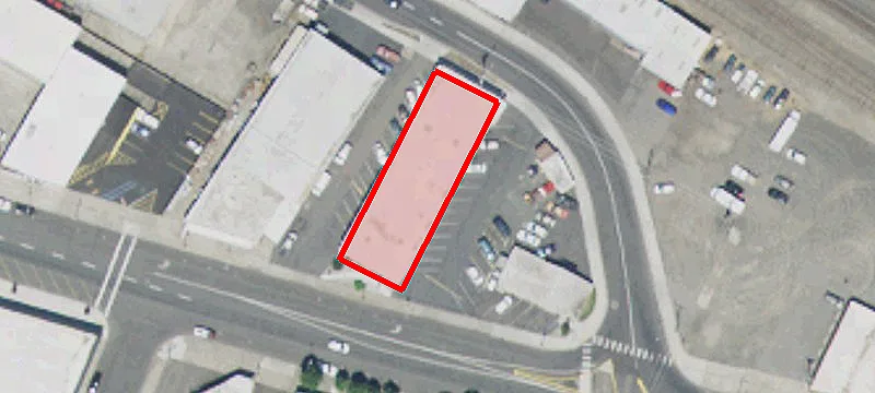 1021 Main St