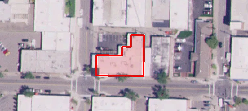 209 Lakeside Ave
