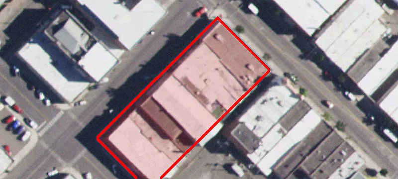1009 Main St