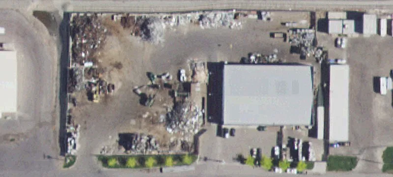 2499 Warren Ave