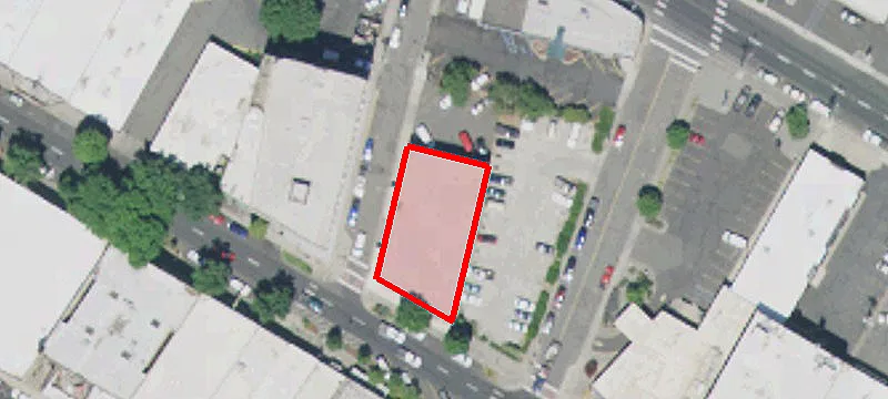 703 Main St