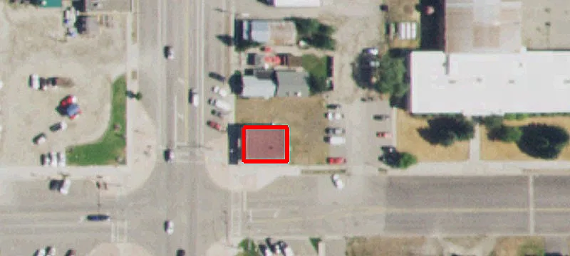 2 Main St