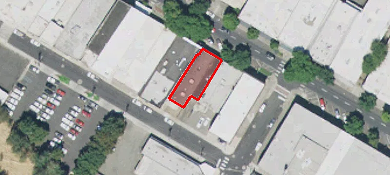 808 Main St