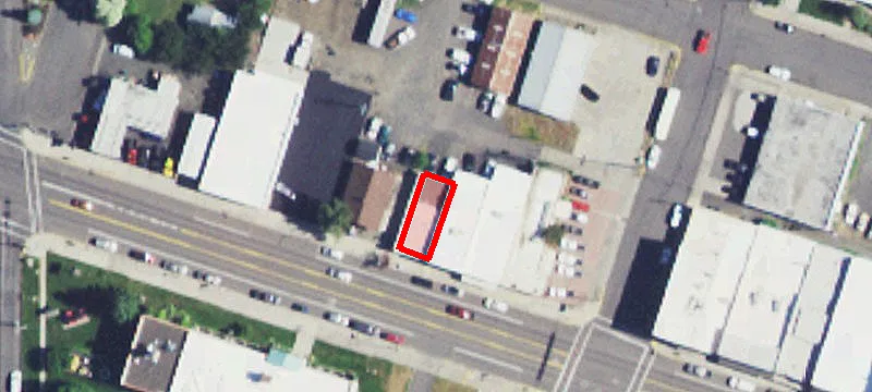 321 Main St