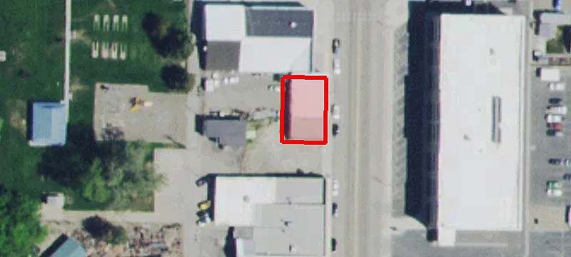 221 Plymouth Ave
