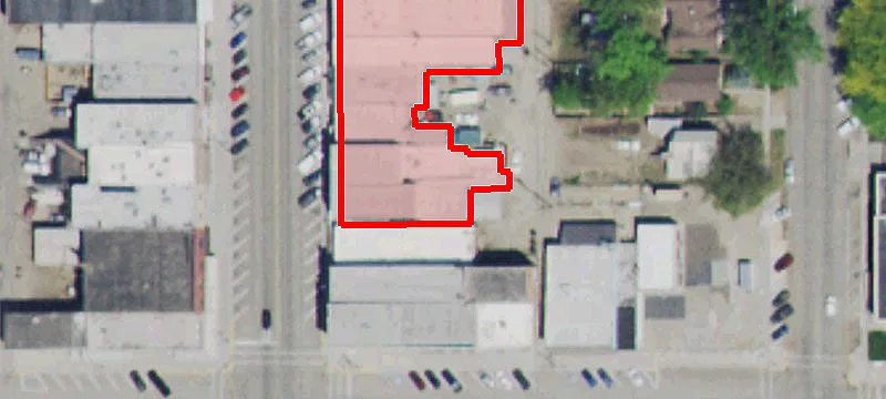 16 Main St
