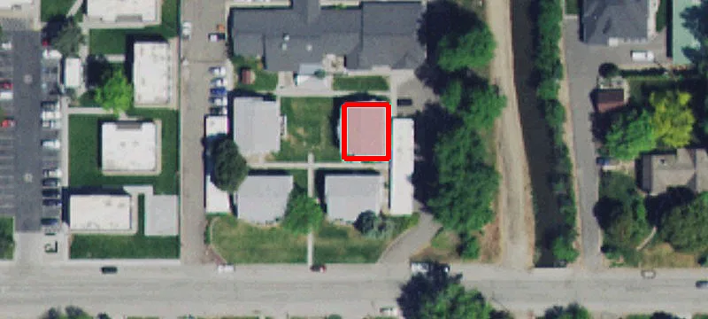 1715 Ctr Ave