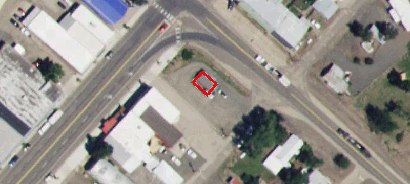 90 Superior St