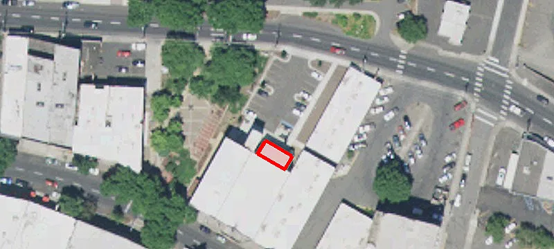 609 Main St