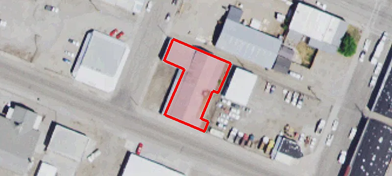 140 Commercial St