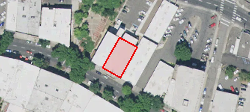 611 Main St