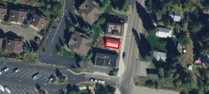 1302 Roosevelt Ave