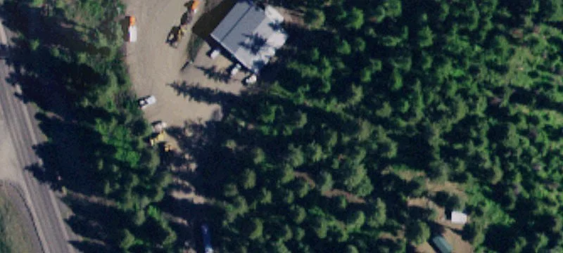 1065 Leef Ln