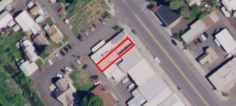 401 Main St