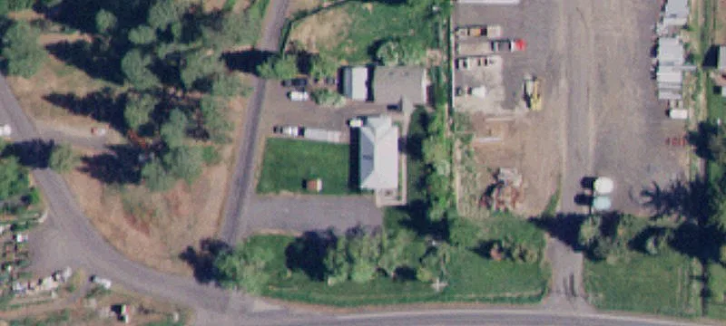 1010 Travis Rd