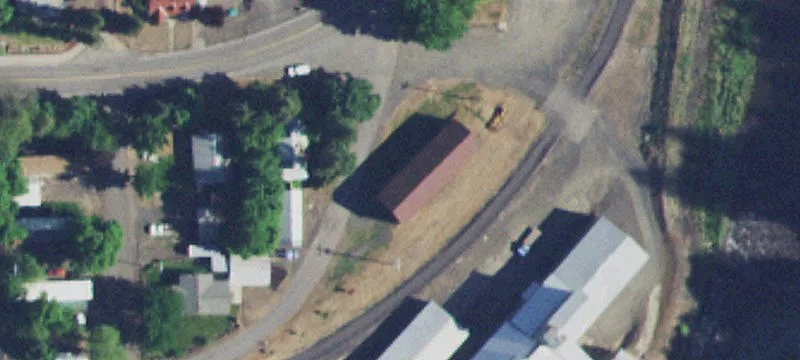 Railroad St