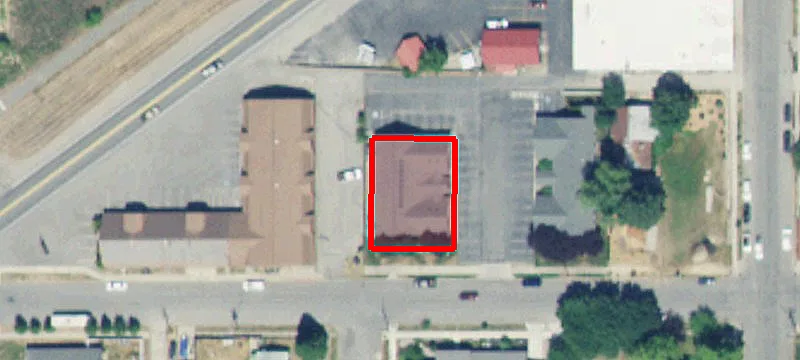 708 Superior St