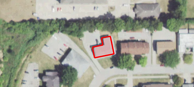 708 Golfcrest N Rd