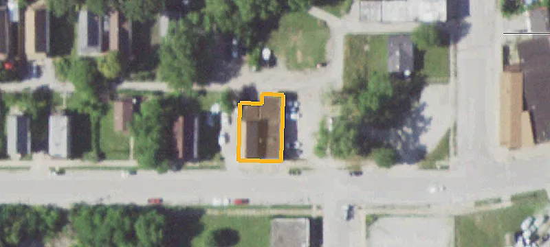 49 Main St