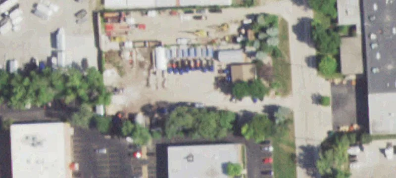 904 Riverside Dr