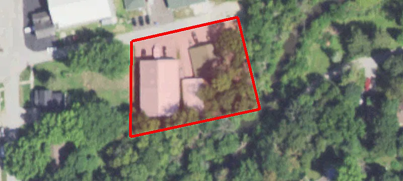 153 Woodlawn Ave