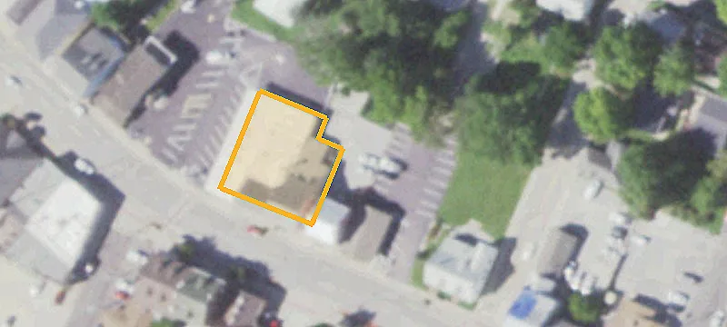 128 Main St
