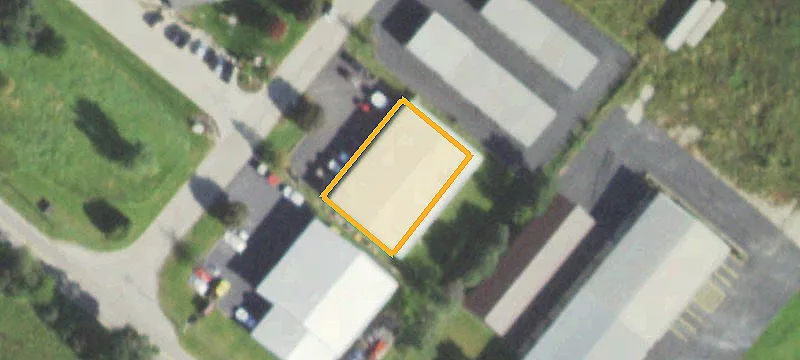 3202 Lakeside Ct