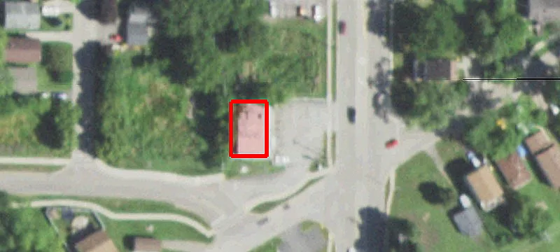 1306 Cedar Lk Rd