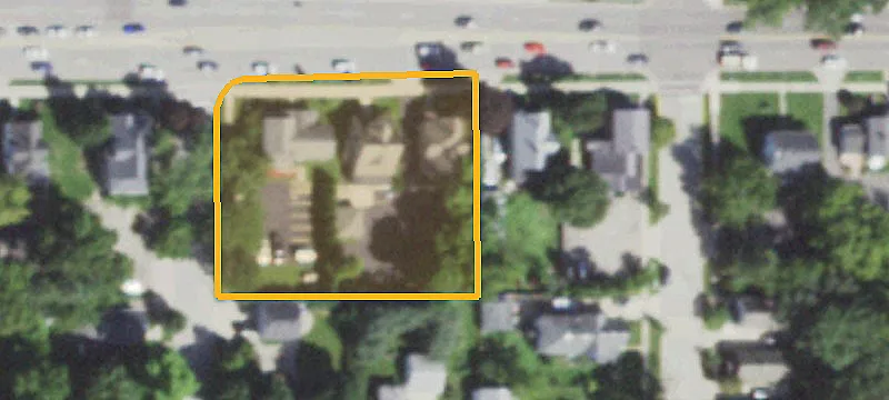 609 Main St