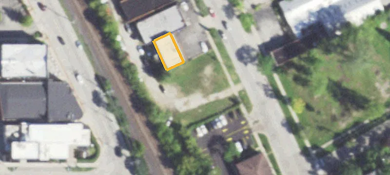 2642 Waukegan Ave