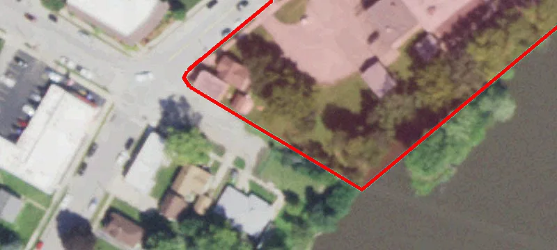 109 Riv St