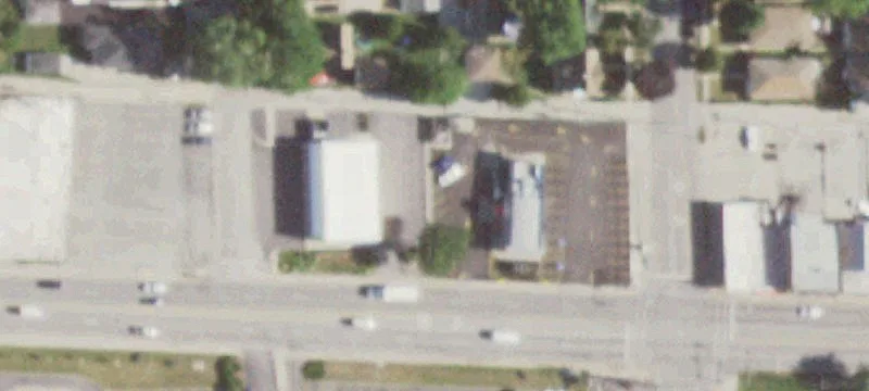 10000 Grand Ave