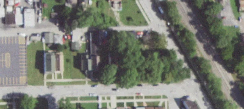 2914 Edison Ave
