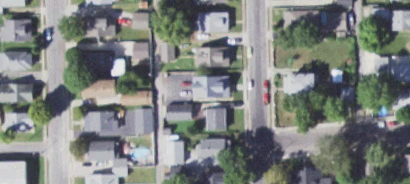 305 Bowman Ave