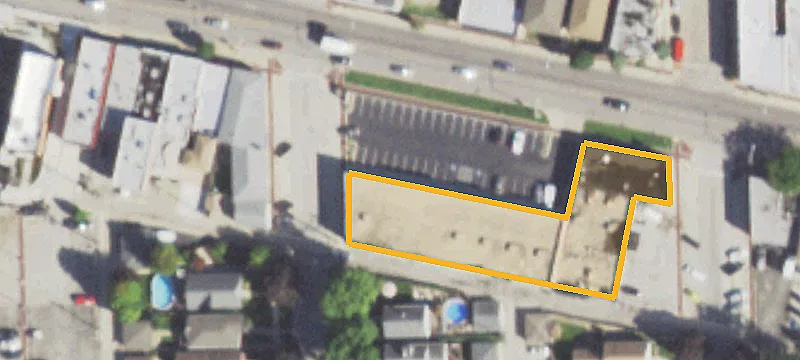 8321 Grand Ave